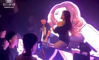 Chỉ với 10 triệu tối đêm nay cô DJ ấy sẽ là của bạn nếu bạn đủ đẹp trai Chỉ với 10 triệu tối đêm nay cô DJ ấy sẽ là của bạn nếu bạn đủ đẹp trai
