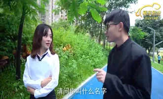 Khai giảng năm học mới làm quen được em sinh viên xinh đẹp Khai giảng năm học mới làm quen được em sinh viên xinh đẹp